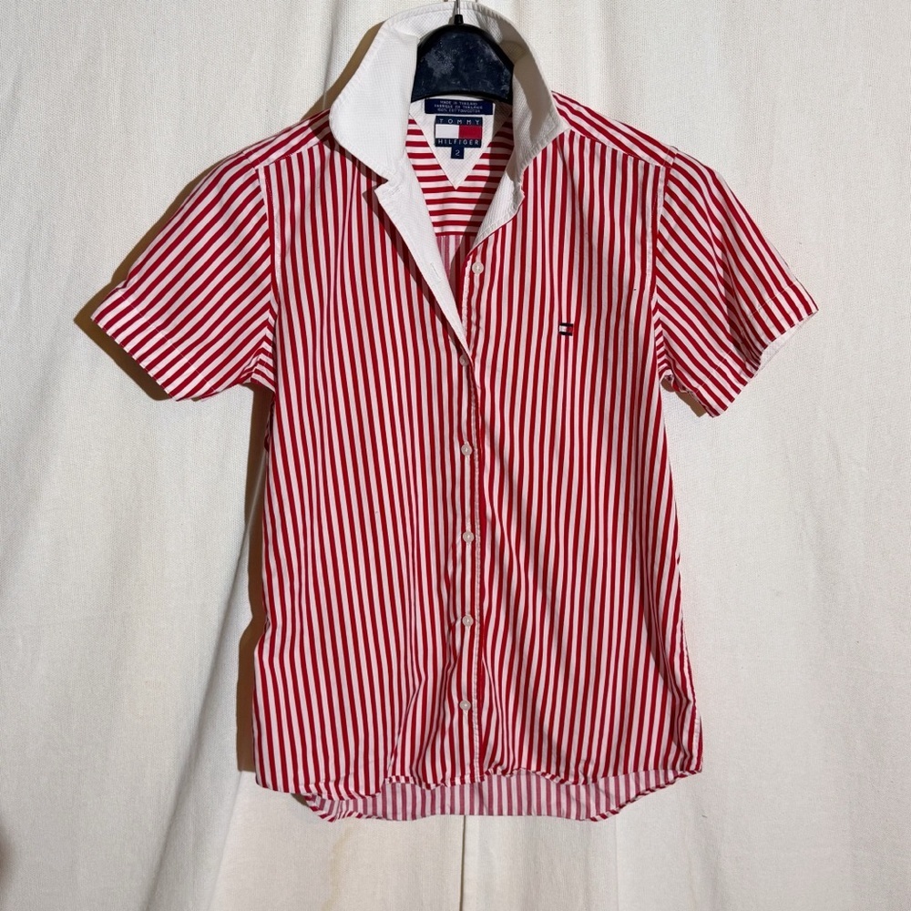 Tommy Hilfiger // red, white stripe short sleeve button up shirt size 2 mpm